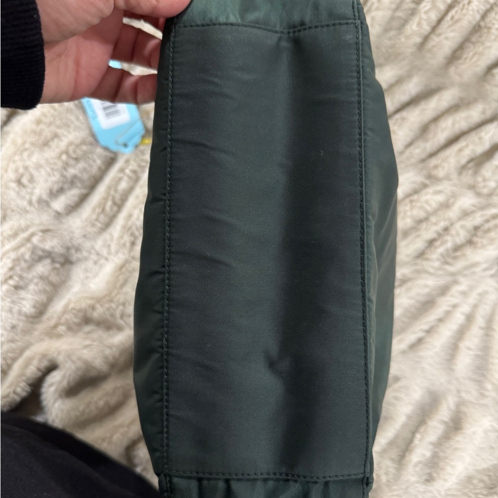 Authentic Prada Green Nylon Tessuto Shoulder Tote Bag - Made in Italy - Picture 6 of 10